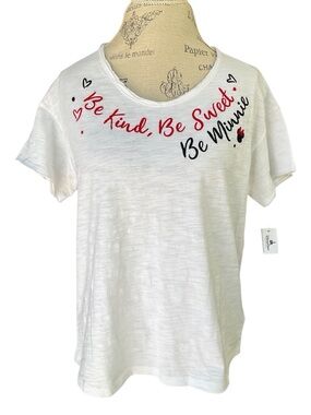 Disney Women’s Minnie Embroidery Scripted Be Sweet White Shirt Size Medium NWT
